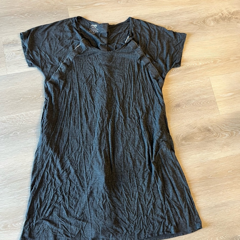 Frida Nursing Gown